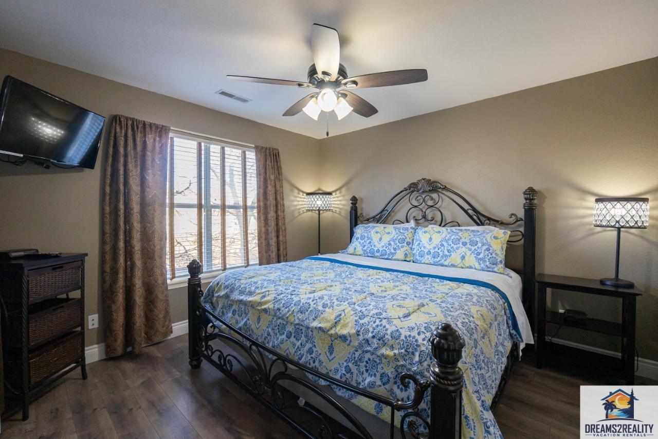 2Br Walk-In Condo - Near The 76 Strip - Pool - Free Tickets Included - Clc-6 Branson Esterno foto